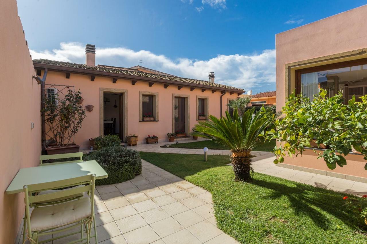 Casa Di Giulietta Villa Cabras Luaran gambar