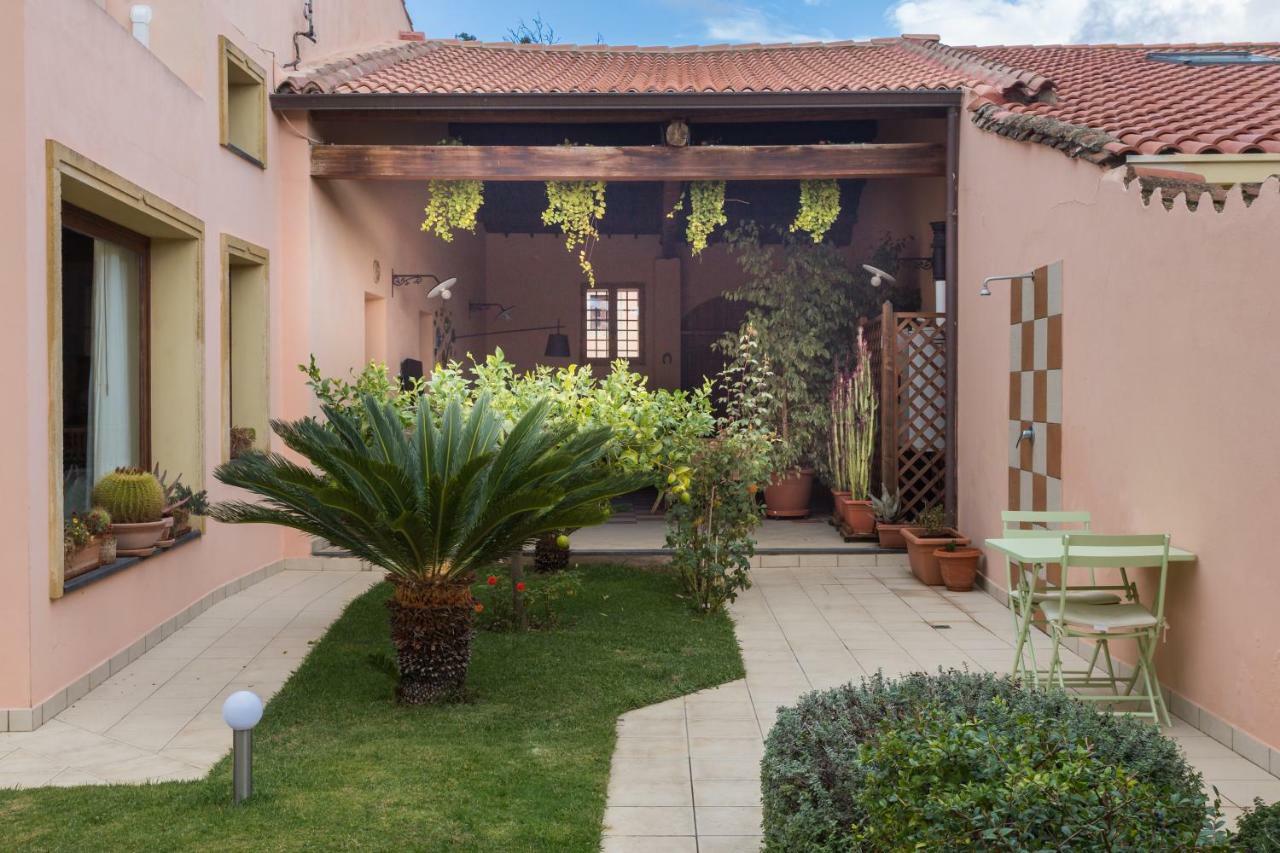 Casa Di Giulietta Villa Cabras Luaran gambar